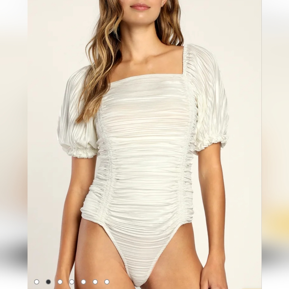 NWT Ruched Bodysuit Top - Picture 3 of 10